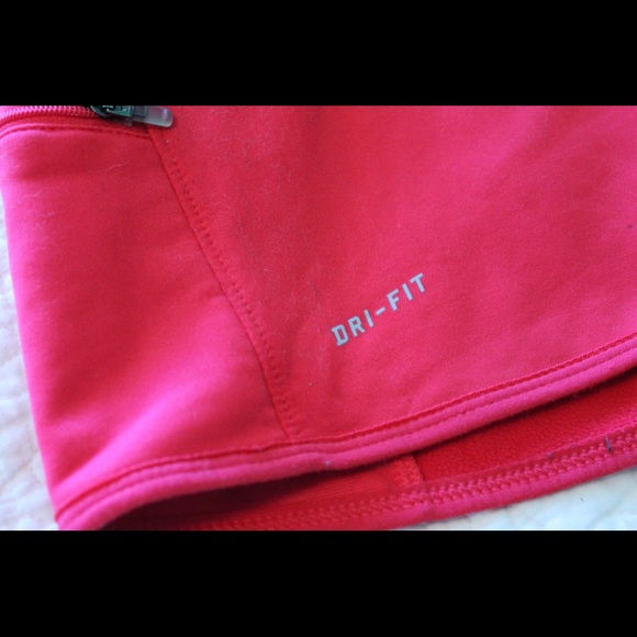 Nike Dri-fit Half Zip Hoodie - Picture 3 of 6